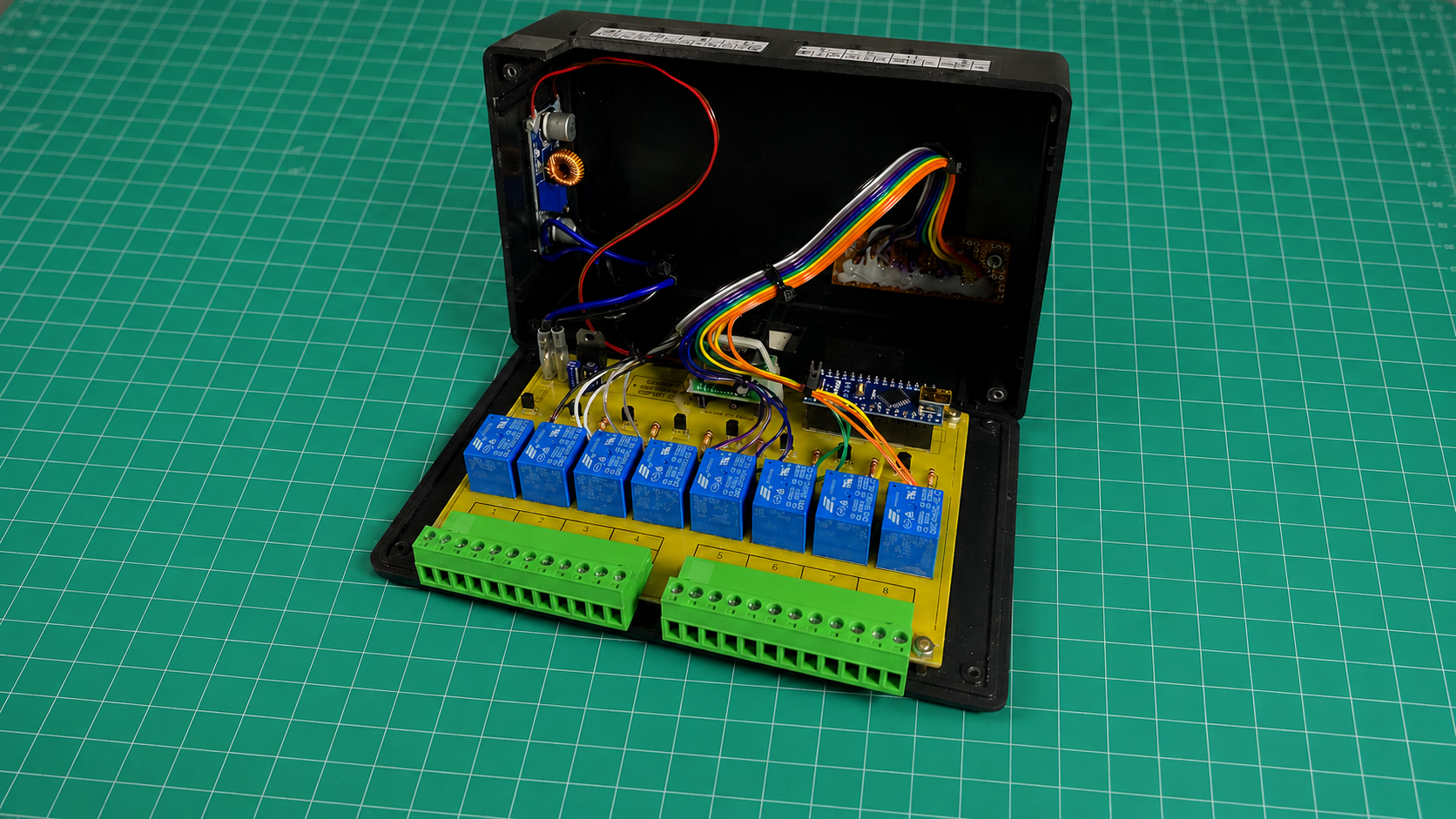 8-Channel Relay Controller